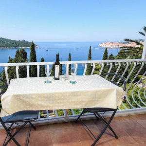 Hotel Charming 2-Bedroom Apartment With Ocean Views In Dubrovnik cazare Ploce