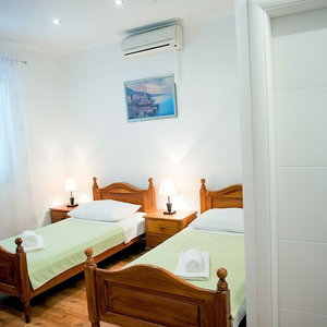 Hotel Apartments And Rooms Robi cazare Strozanac - Donji