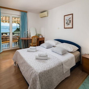 Hotel Apartments Tomas cazare Stanici