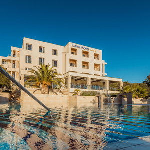 Hotel Family Hotel La Luna cazare Dubac-Varsan