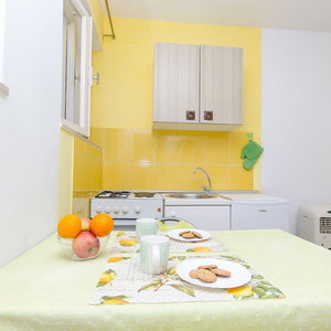 Hotel Apartment Green Rustic cazare Bol