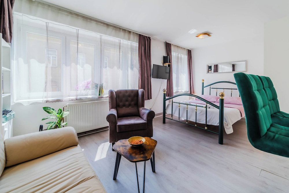 Hotel Charming Downtown Studio