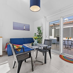 Hotel Cosy Apartment Near Rock Beach cazare Bale
