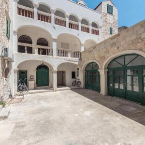Hotel Palace Heritage Apartments cazare Makarska