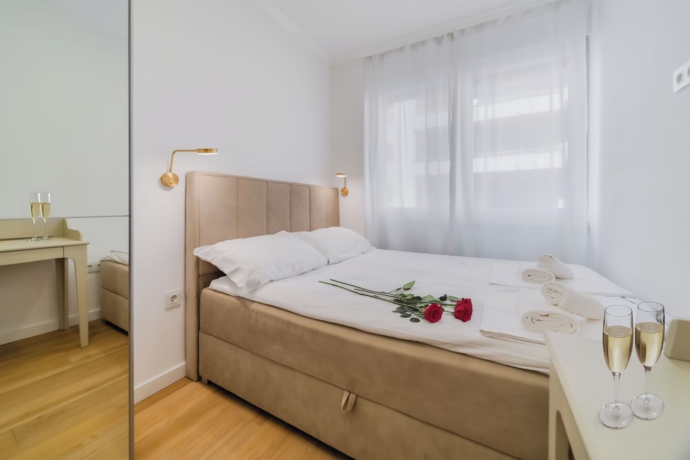 Hotel Central Cozy 2 Bedroom Apartment