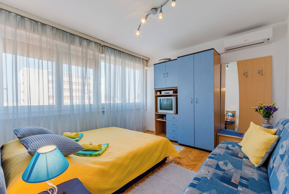 Hotel Studio Apartment Ecija