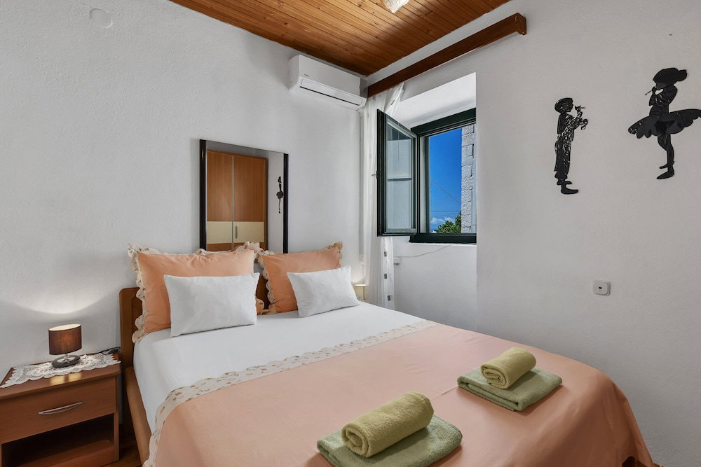 Hotel Apartments Kata