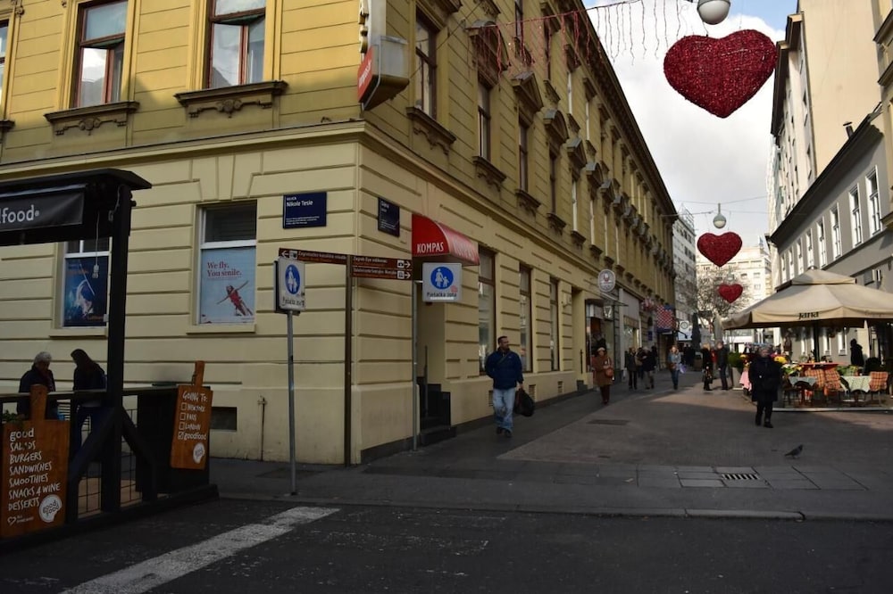 Hotel B&B Cool Centre Zagreb