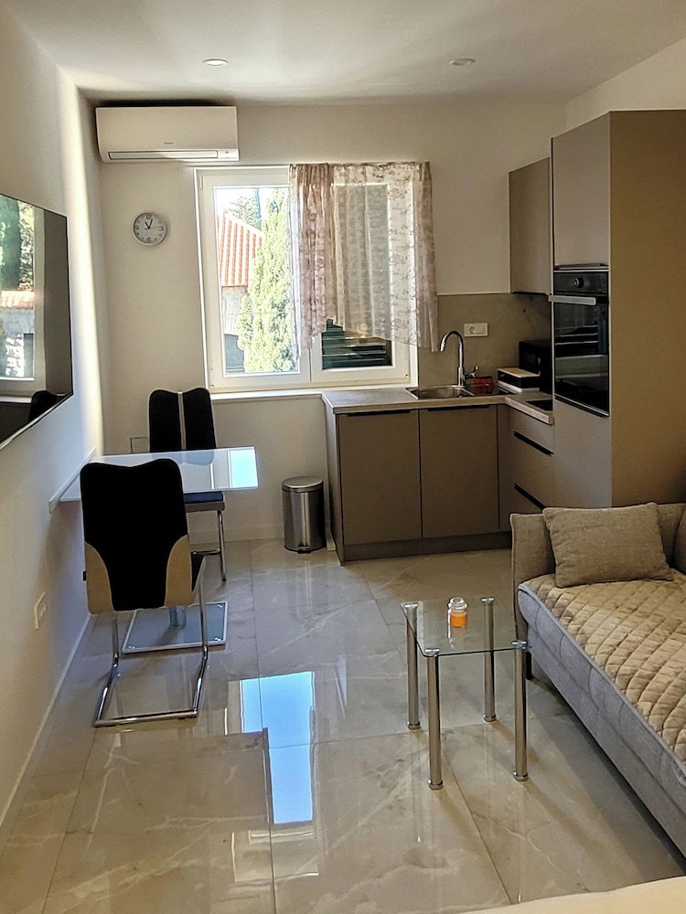 Hotel Charming Studio Apartment In The Heart Of Split