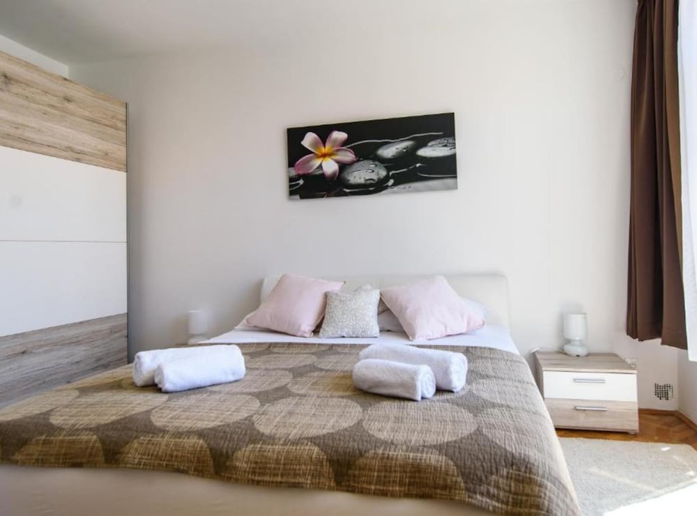 Hotel Apartments Luce & Toma