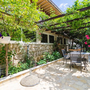 Hotel Camelia Luxury Apartments cazare Mokosica