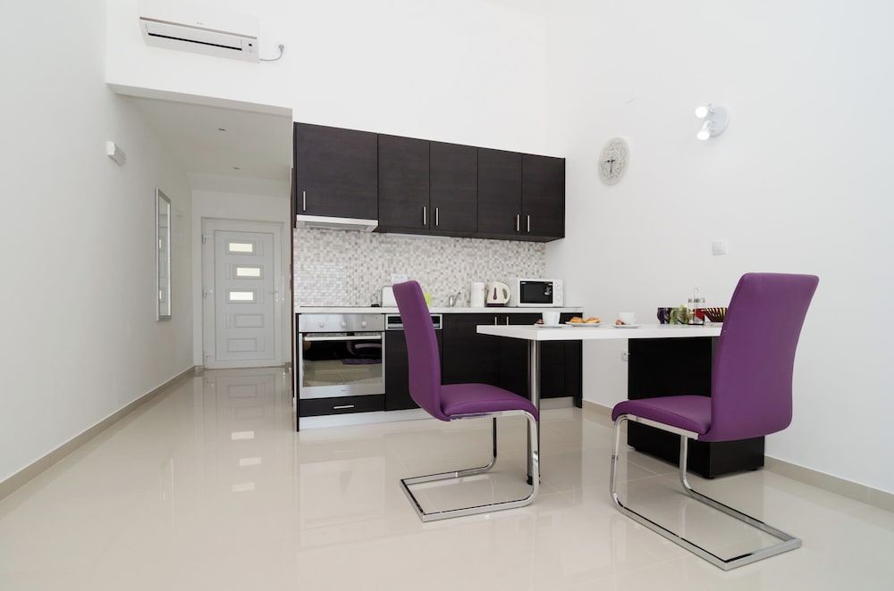 Luv Luxury Apartments