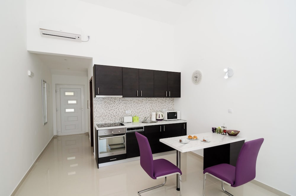 Luv Luxury Apartments