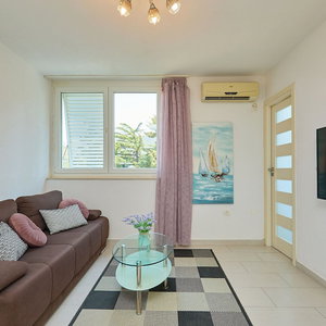 Hotel Apartment D&L cazare Mokosica