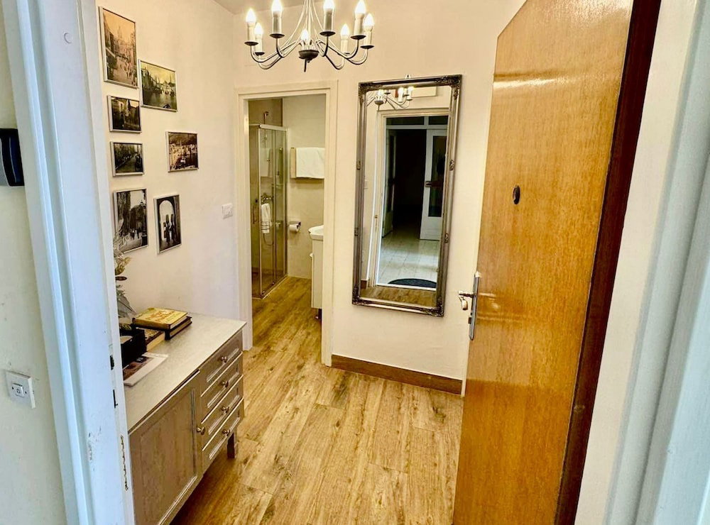 Hotel Charming Apartment With Terrace And Old Town View