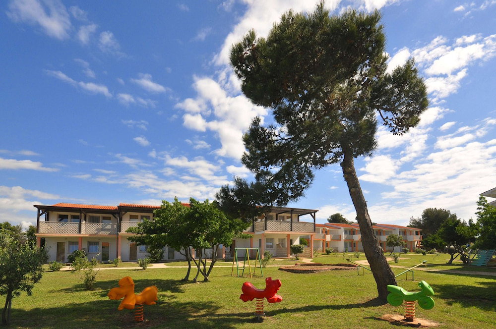 Hotel Apartments Kazela