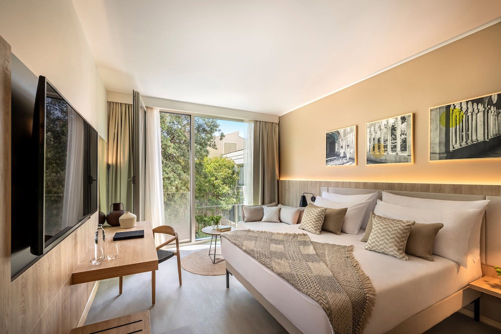 Valamar Tirena Hotel