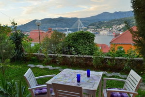 Hotel Leela Apartment cazare Mokosica