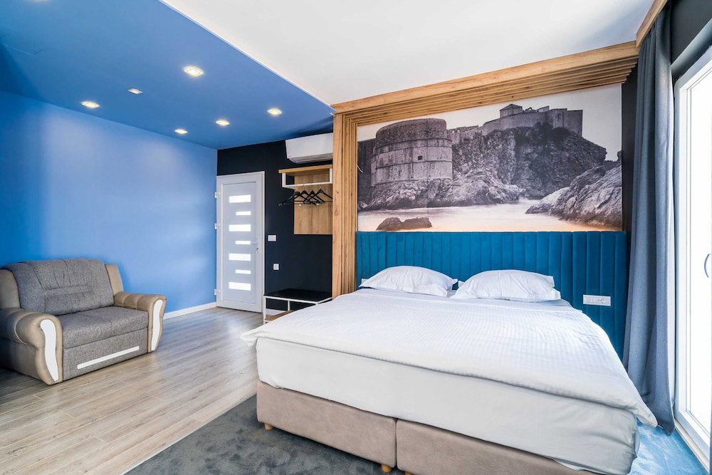 Hotel Apartments Tayra