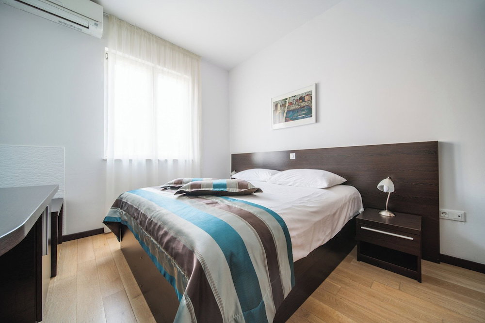 Pervanovo Apartments