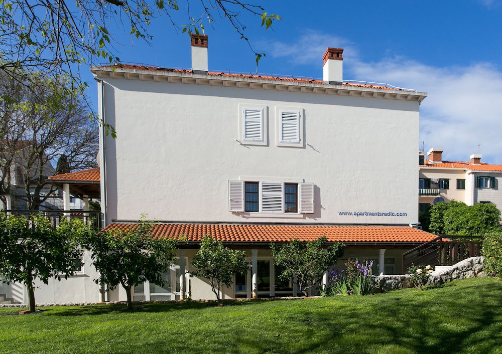 Hotel Apartments Radic