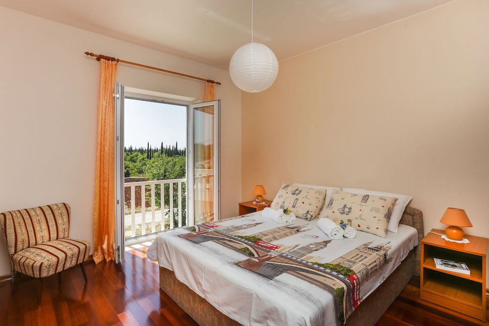 Hotel Apartments Villa Harmonia