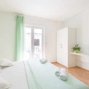 Hotel Apartmani Nikolina cazare Hvar