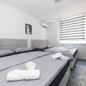 Hotel Cool Cozy Apartment cazare Bol