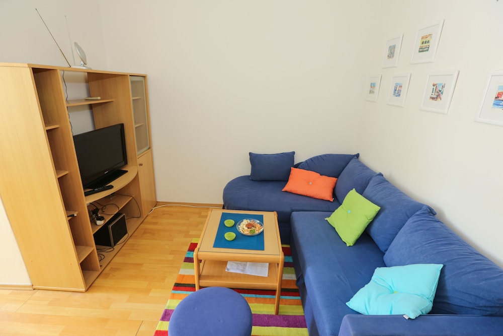 Hotel Apartments Depozit-Joky