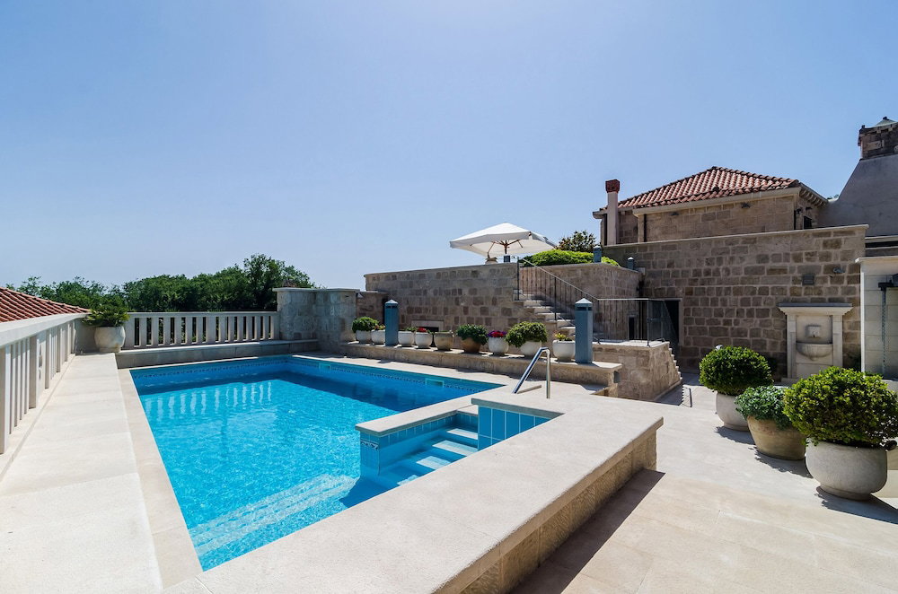Hotel Studio Antica, Apartment With A Private Swimming Pool