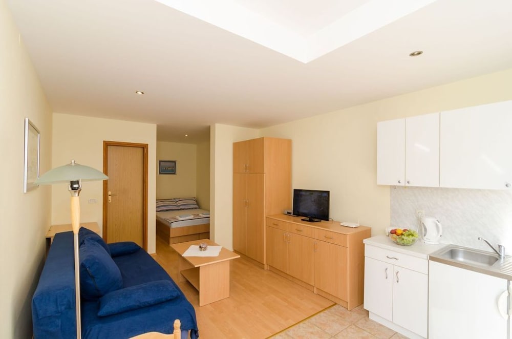 Hotel Apartments Milenko