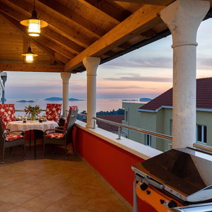 Hotel Apartments Subrenum cazare Brasina