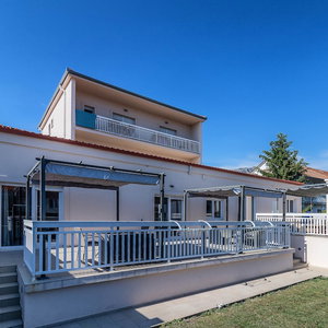 Hotel Stay Split Bay cazare Kastel Kambelovac