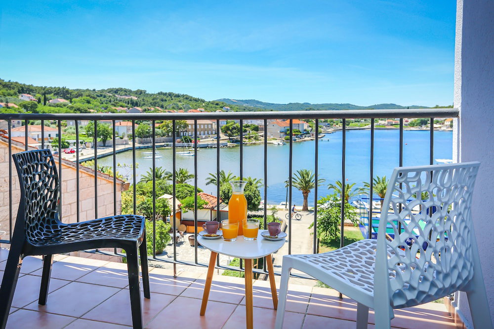 Hotel Lumbarda