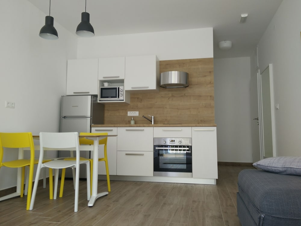Hotel Apartments Coast 27