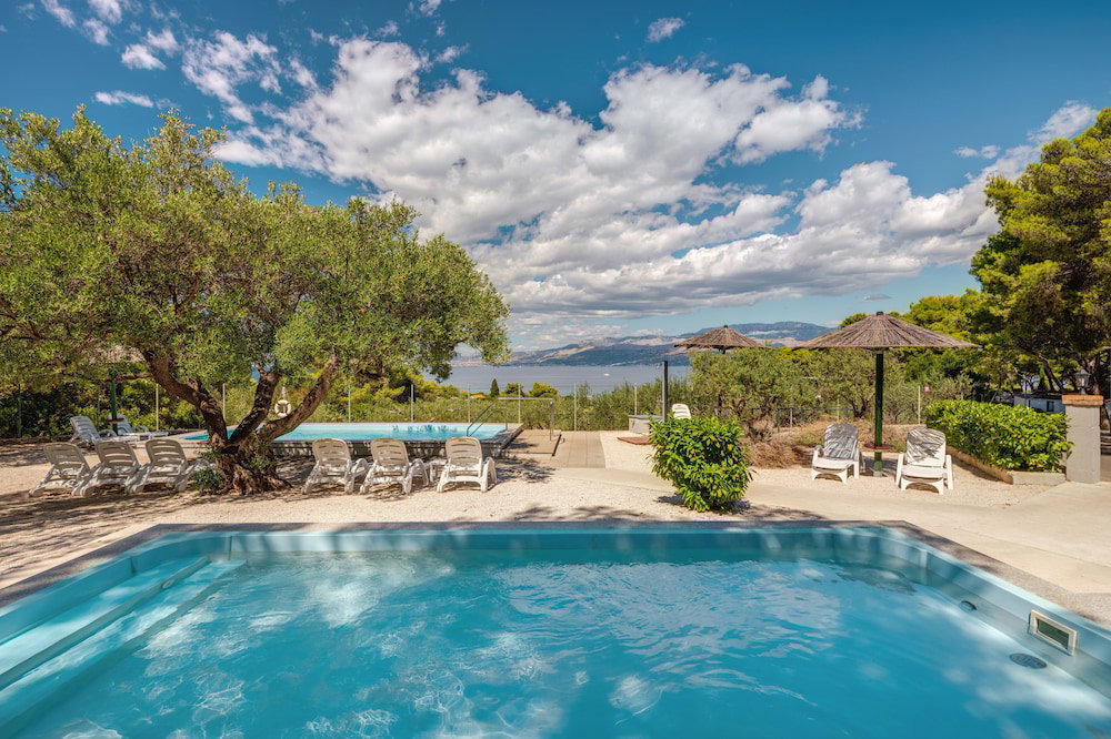 Hotel Waterman Beach Village