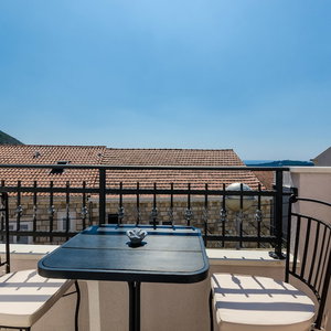 Hotel Apartments Life cazare Mokosica