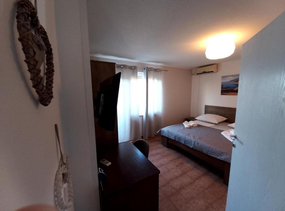 Hotel Pansion Stones Murter