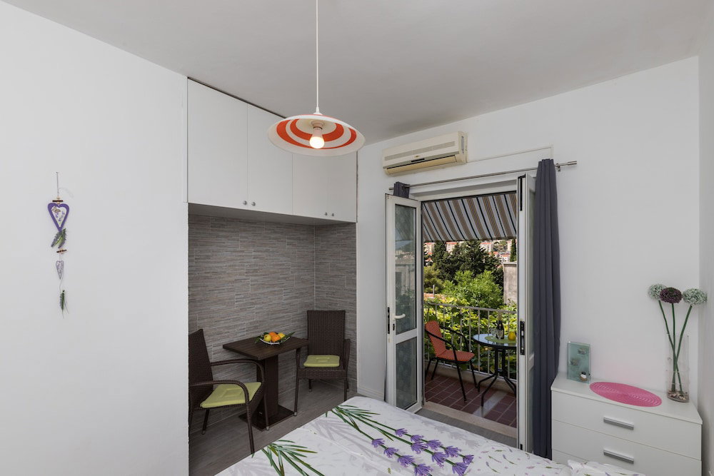 Guest House Bradas