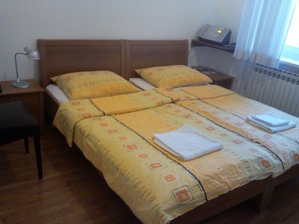 Hotel Angela Classic Rooms