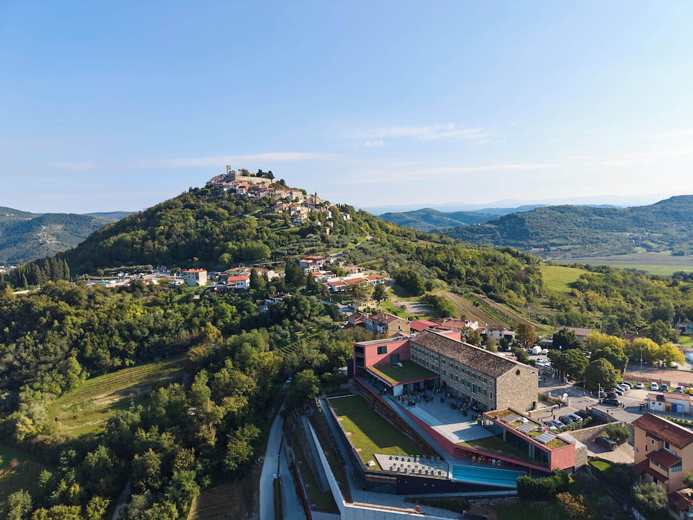 Hotel Roxanich Winery And Design Hotel