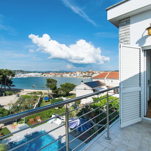 Hotel Apartment Villa Zlatna cazare Tisno