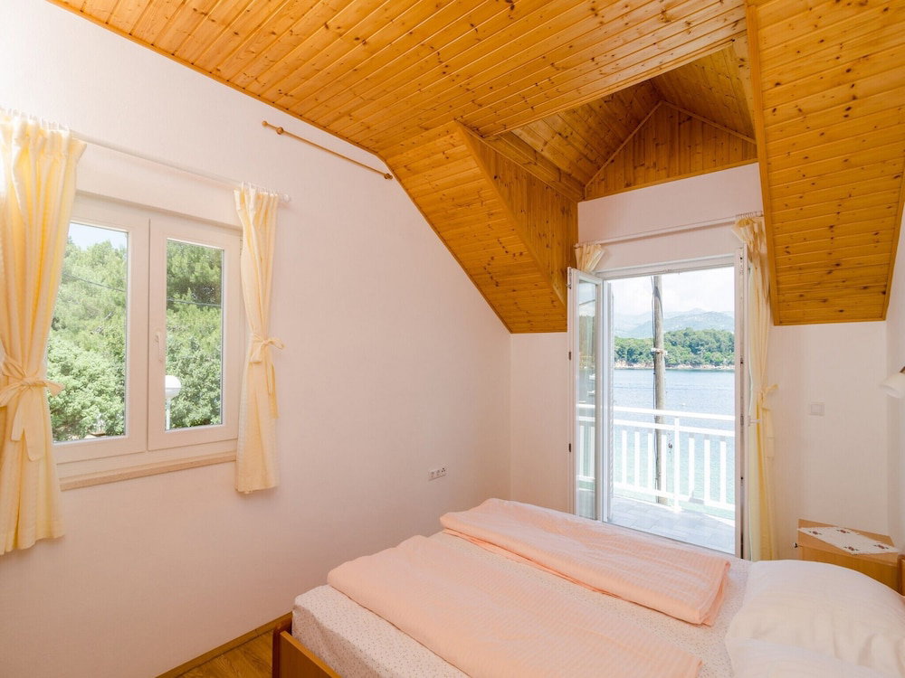 Hotel Sea View Apartment Maćus