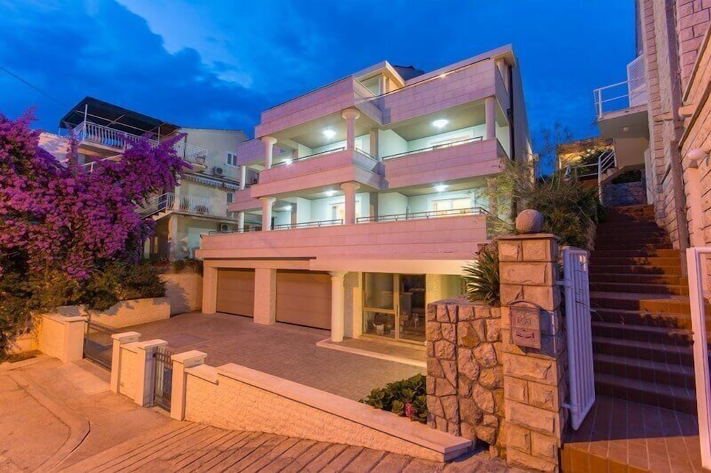 Hotel Villa Molunat