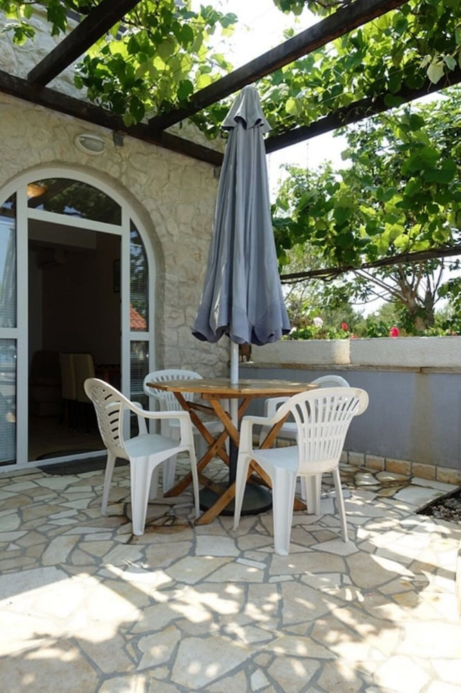Hotel Apartments Ivo
