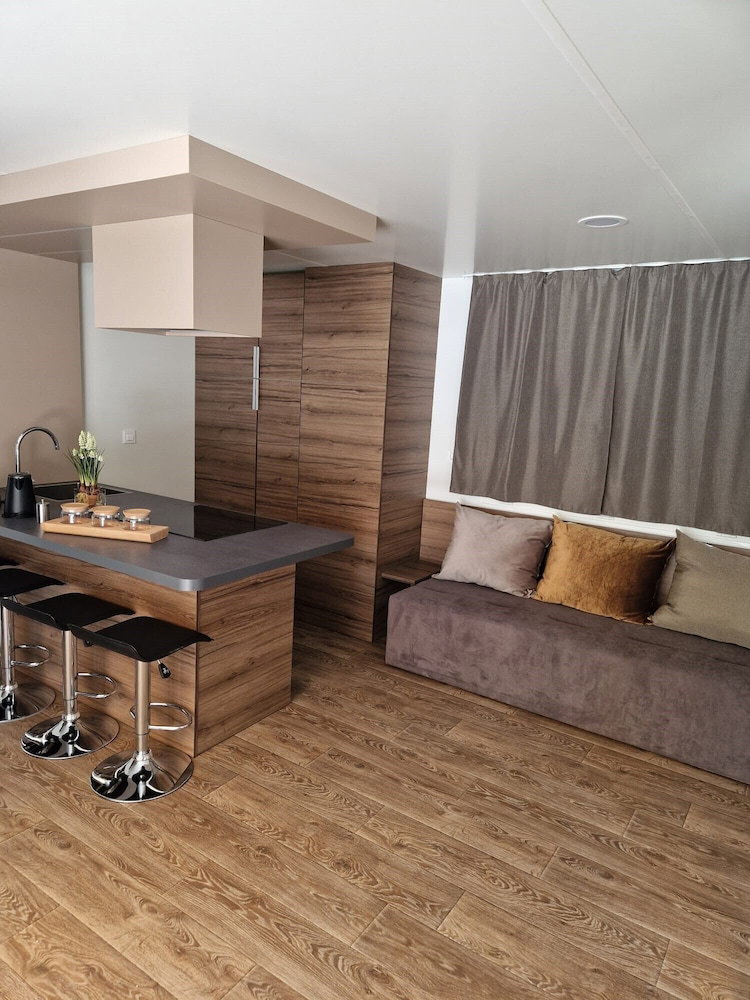 Hotel Camping Jezera Lovišća