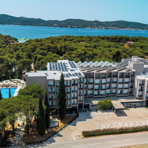 Hotel Family Hotel Adria cazare Biograd na Moru