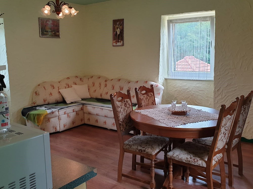 Hotel House Roza