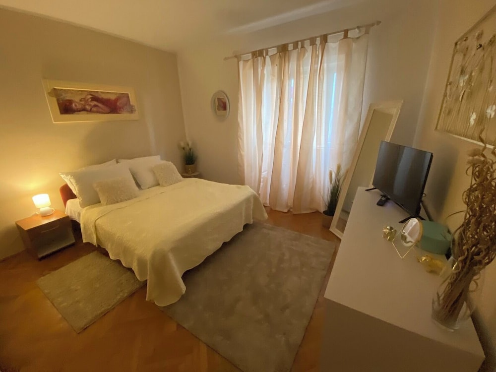 Hotel Apartment Melita