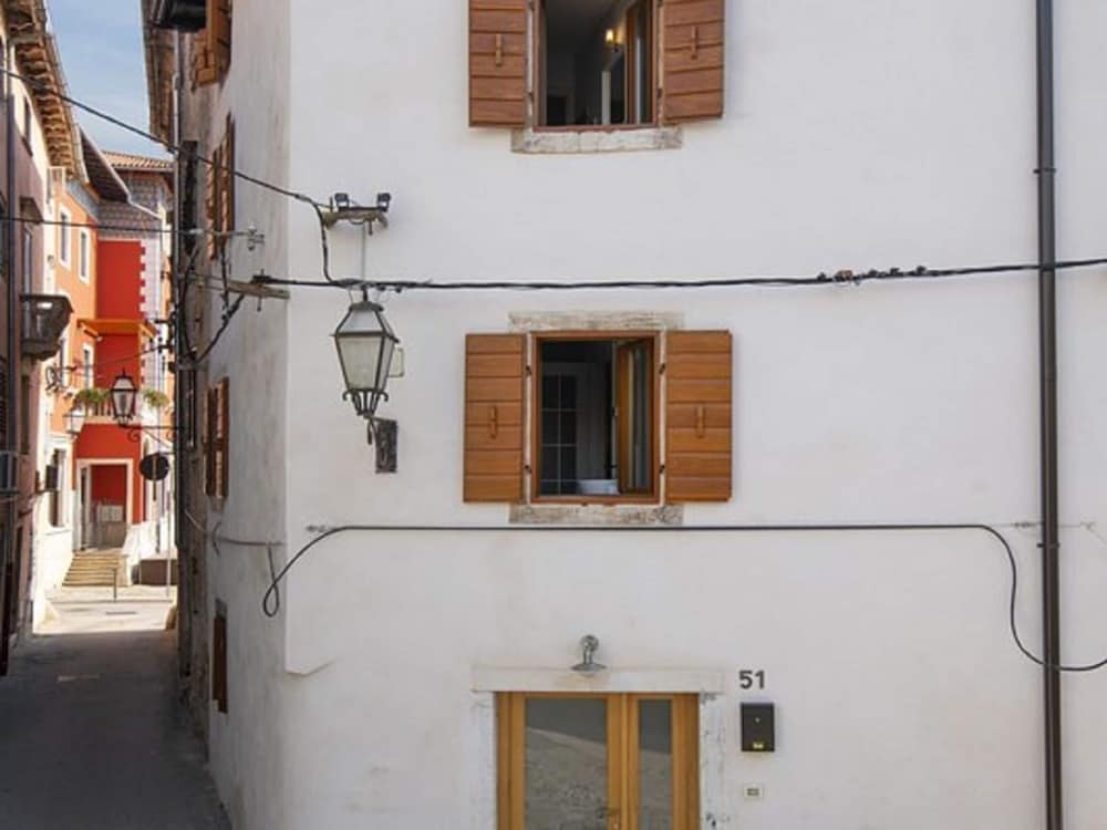 Hotel Holiday Home In Vodnjan Near The Sea